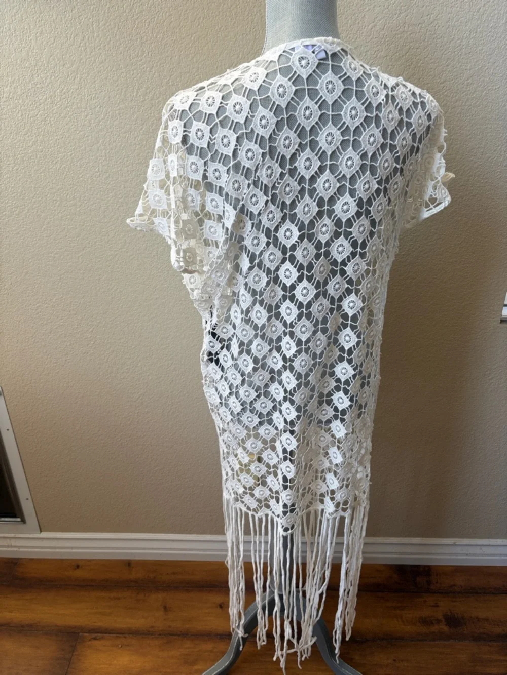 NWT Iris Ivory Crochet Lace Fringe Kimono Cardigan S/M Boho Festival Cover Up